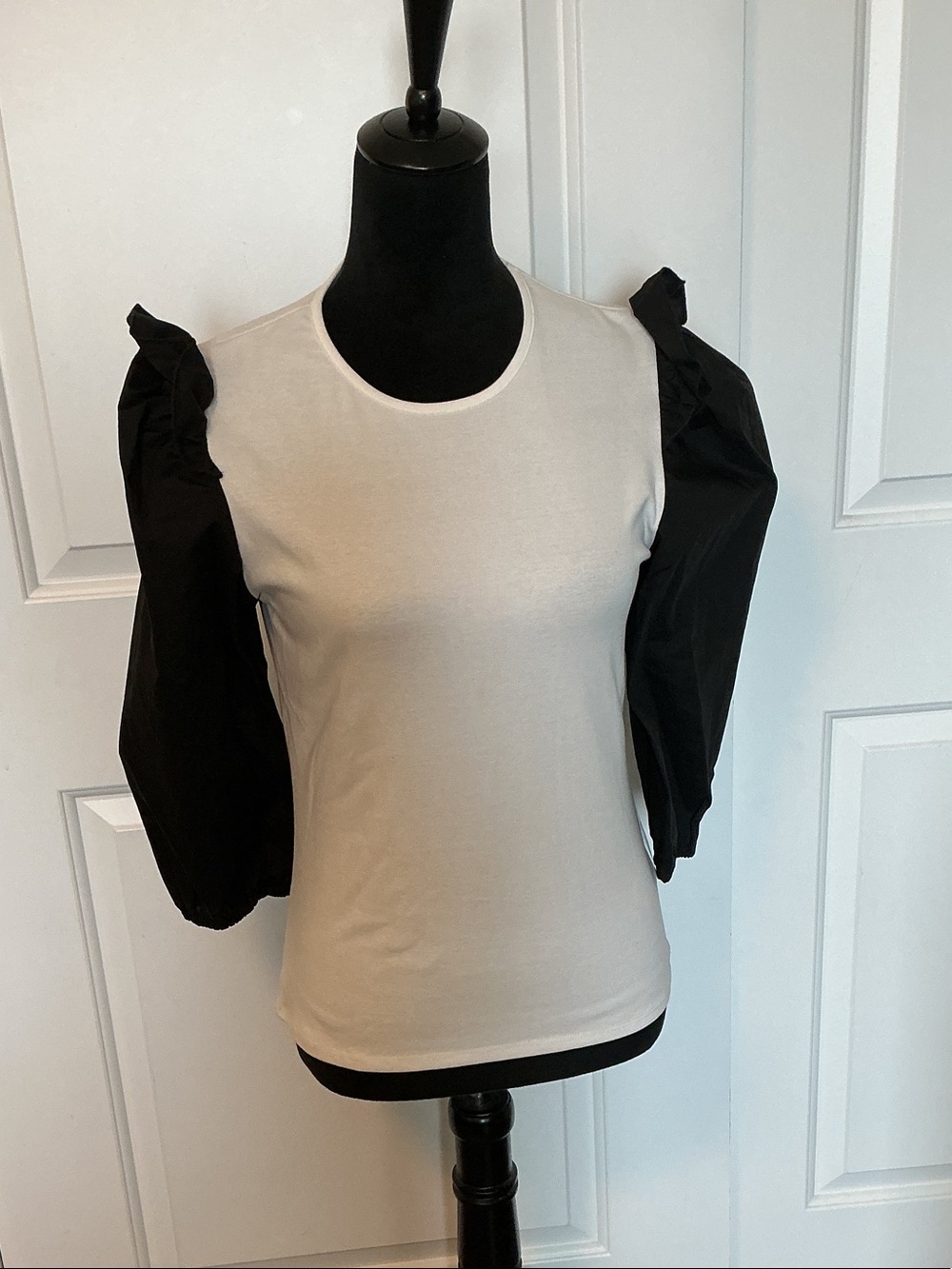 Duel Contrast 3/4Sleeve Top - White/Black S NWT